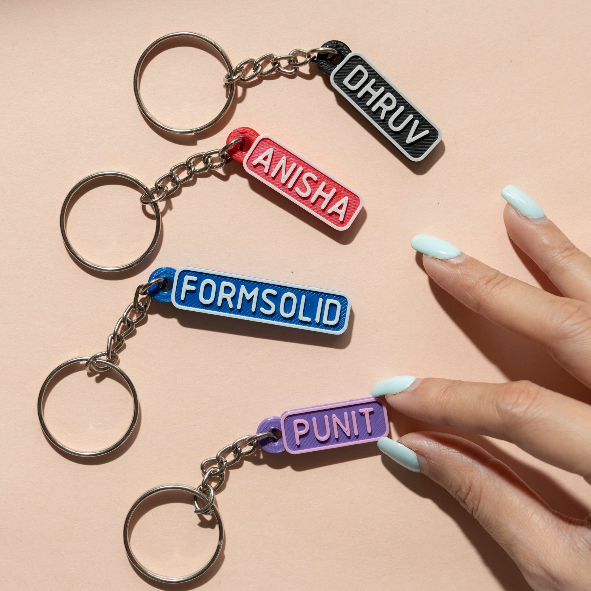 KEMMpack of 4customized nametag and keychain India FormSolid