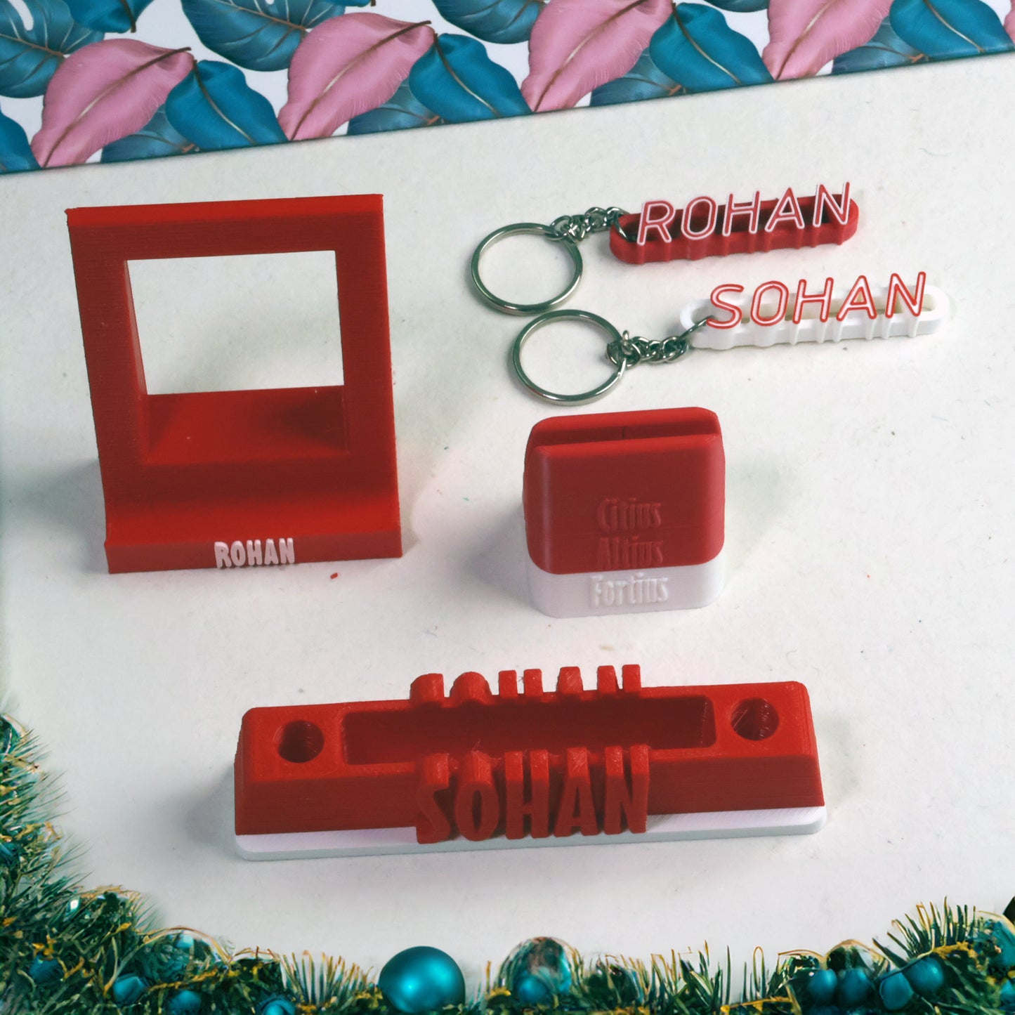 GP | GIFT PACK 3 | Phone stand | Keychains | Desk organizer